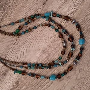 💫 3/$15!💫 Pretty turquoise & rust coloured necklace!